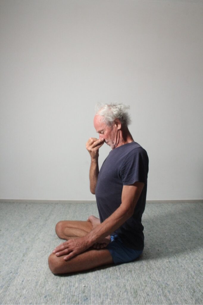 Entspannung peripher Pranayama jalandharabandha